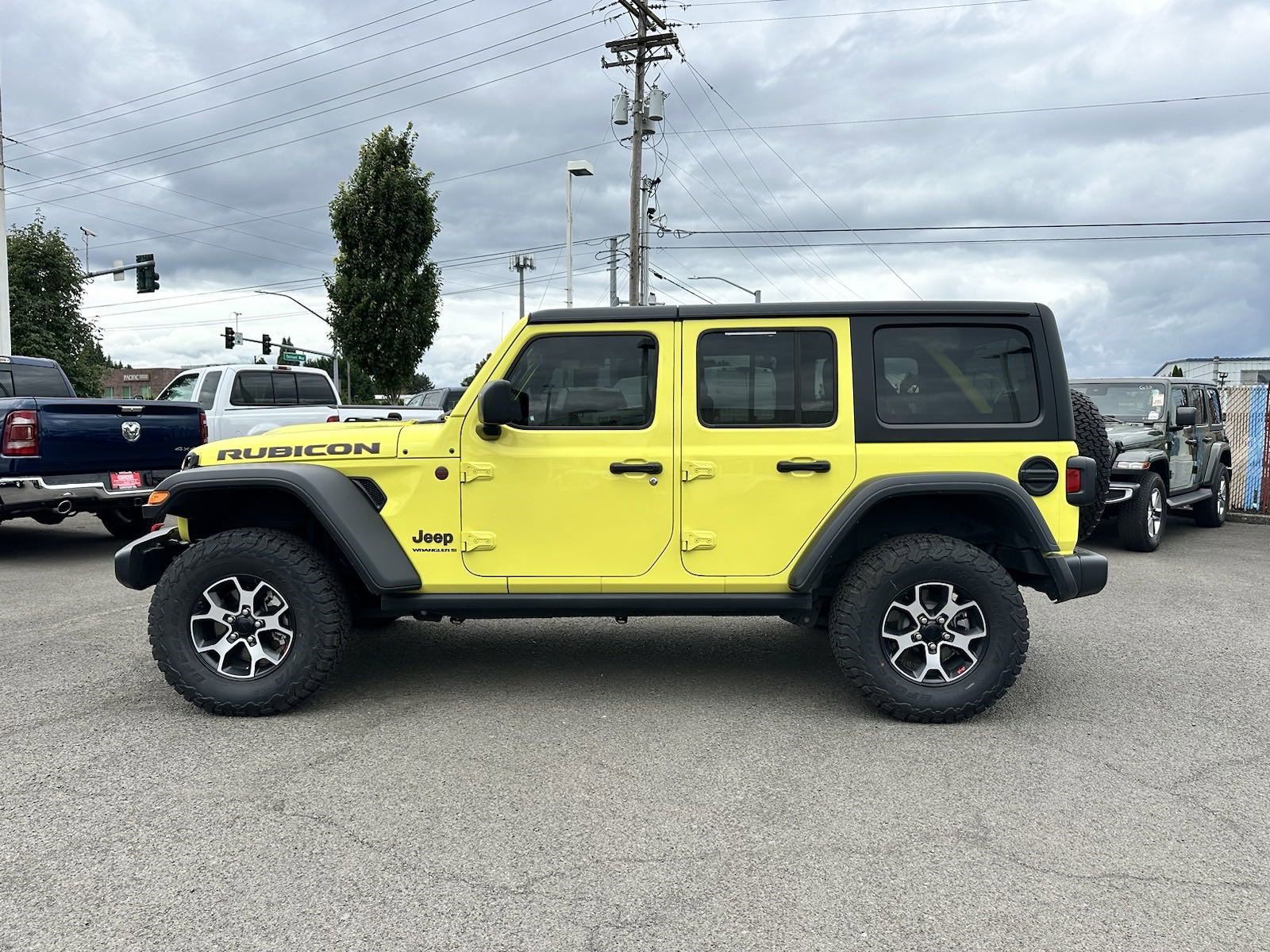 Used 2023 Jeep Wrangler 4-Door Rubicon with VIN 1C4HJXFG2PW543306 for sale in Longview, WA