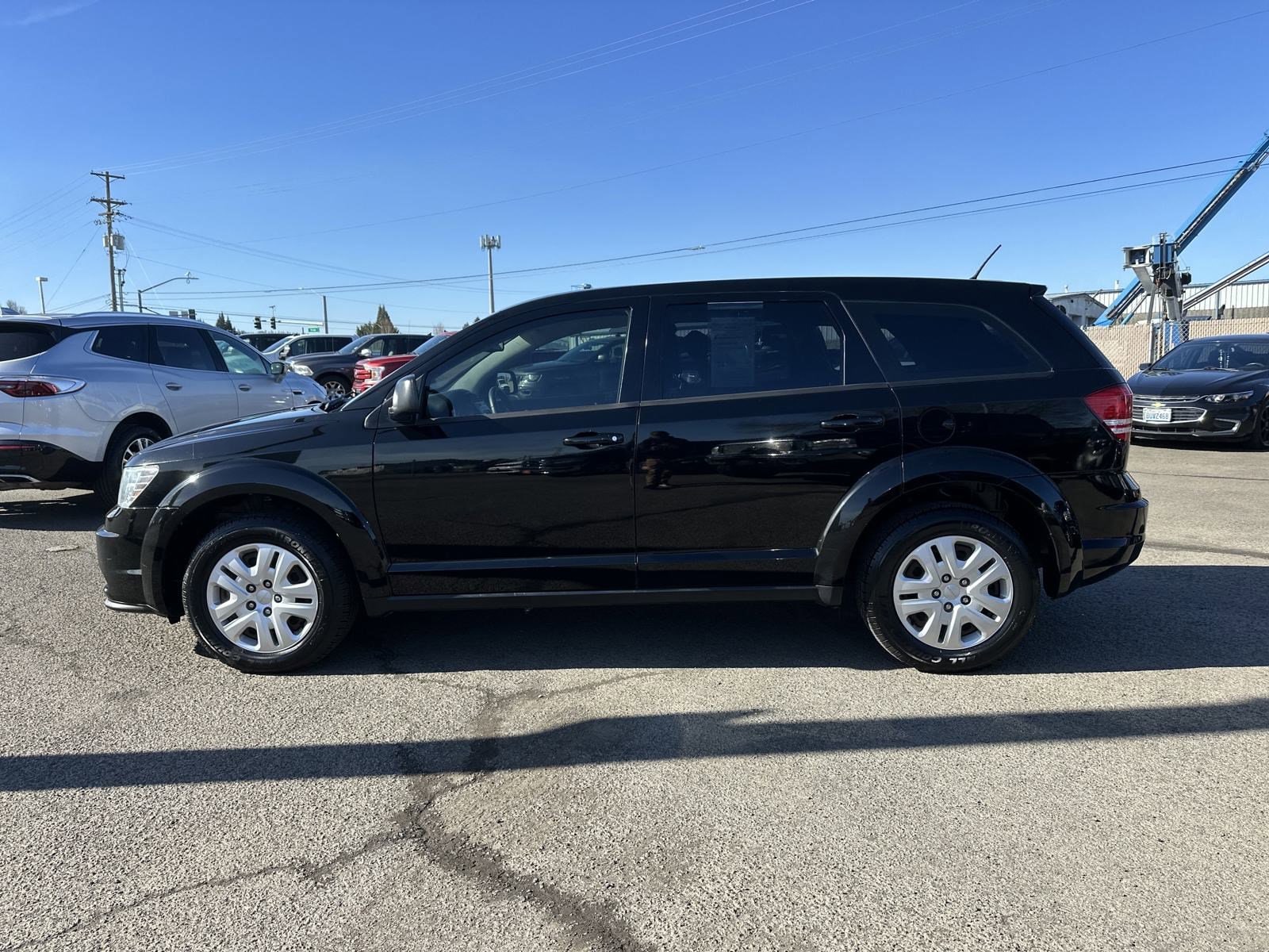 Used 2015 Dodge Journey SE with VIN 3C4PDCABXFT708627 for sale in Longview, WA