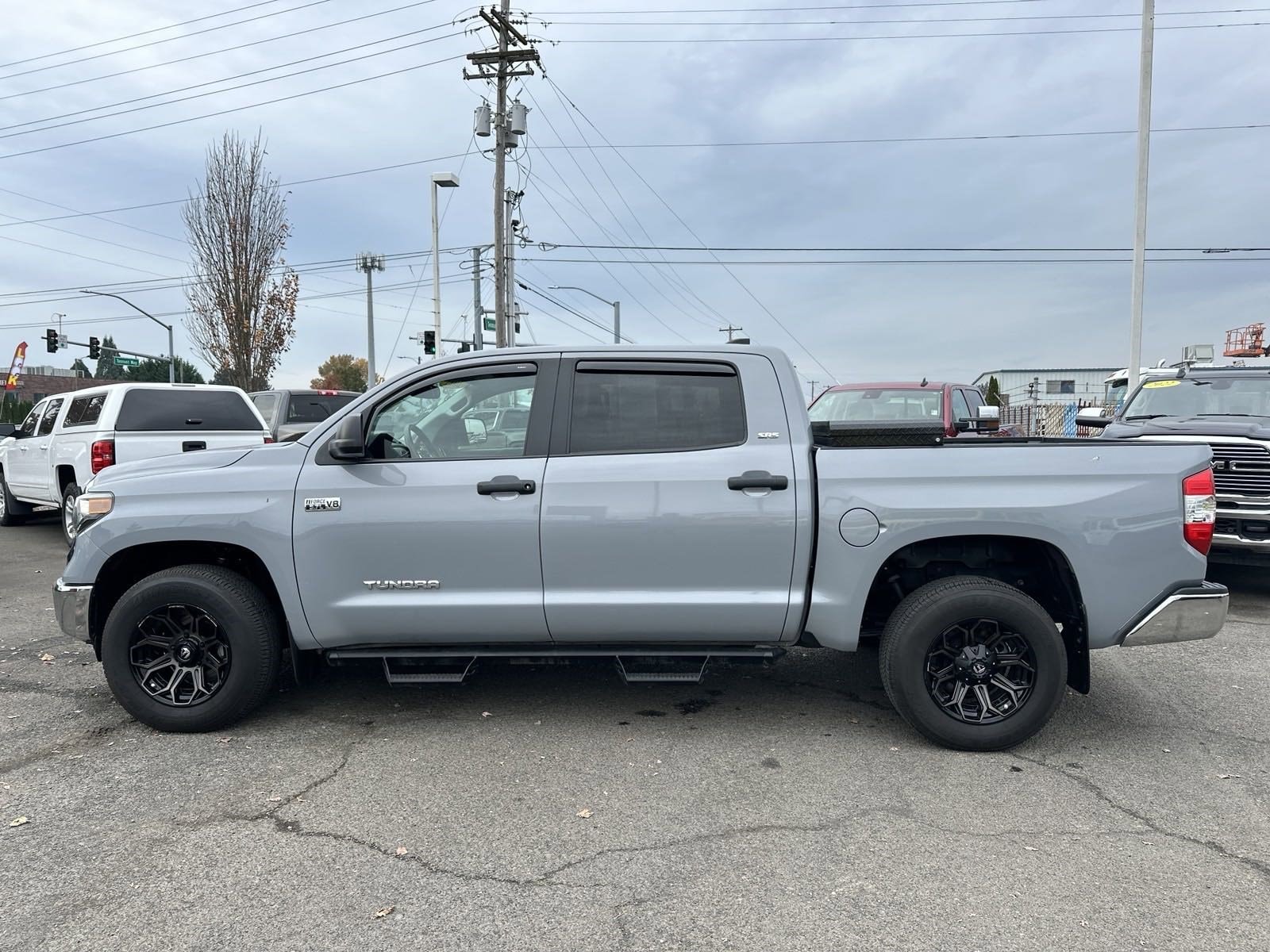 Used 2021 Toyota Tundra SR5 with VIN 5TFEY5F11MX286515 for sale in Longview, WA