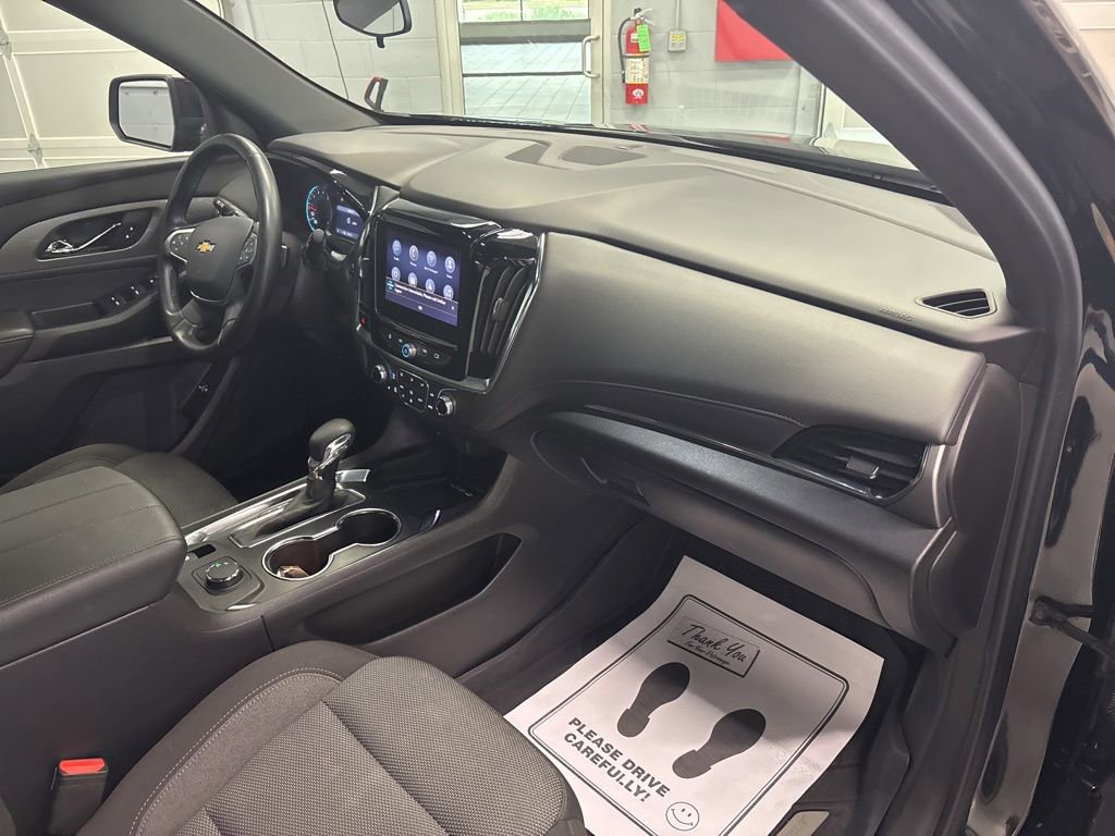 2023 Chevrolet Traverse 1LT - Photo 17