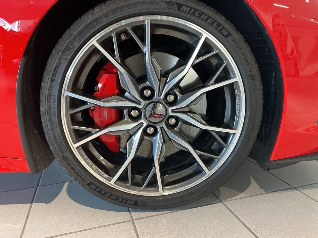 2025 Chevrolet Corvette 3LT - Photo 8
