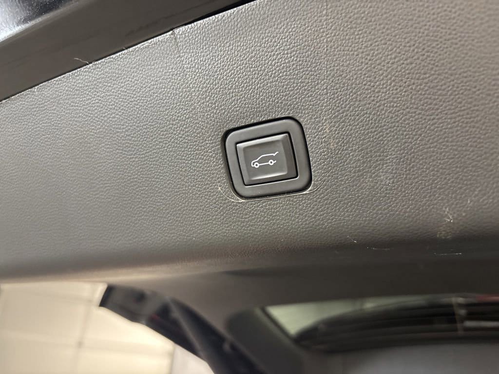 2023 Chevrolet Traverse 1LT - Photo 8