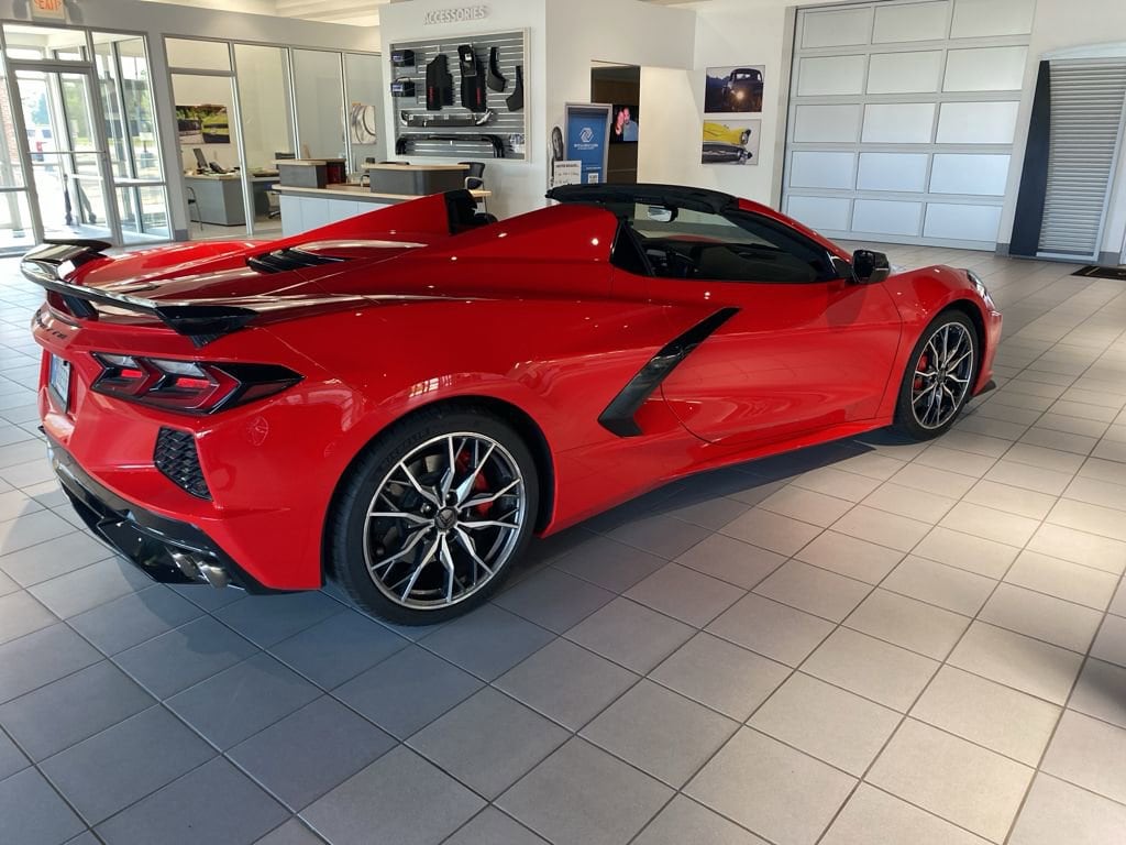 2025 Chevrolet Corvette 3LT - Photo 11