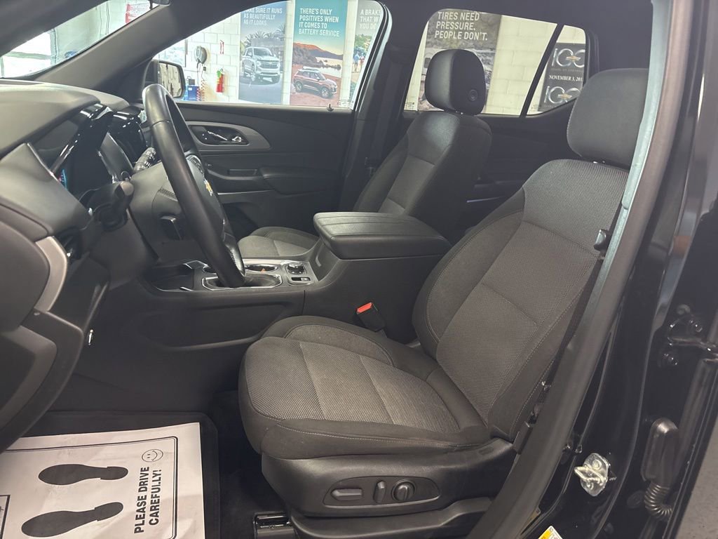 2023 Chevrolet Traverse 1LT - Photo 11