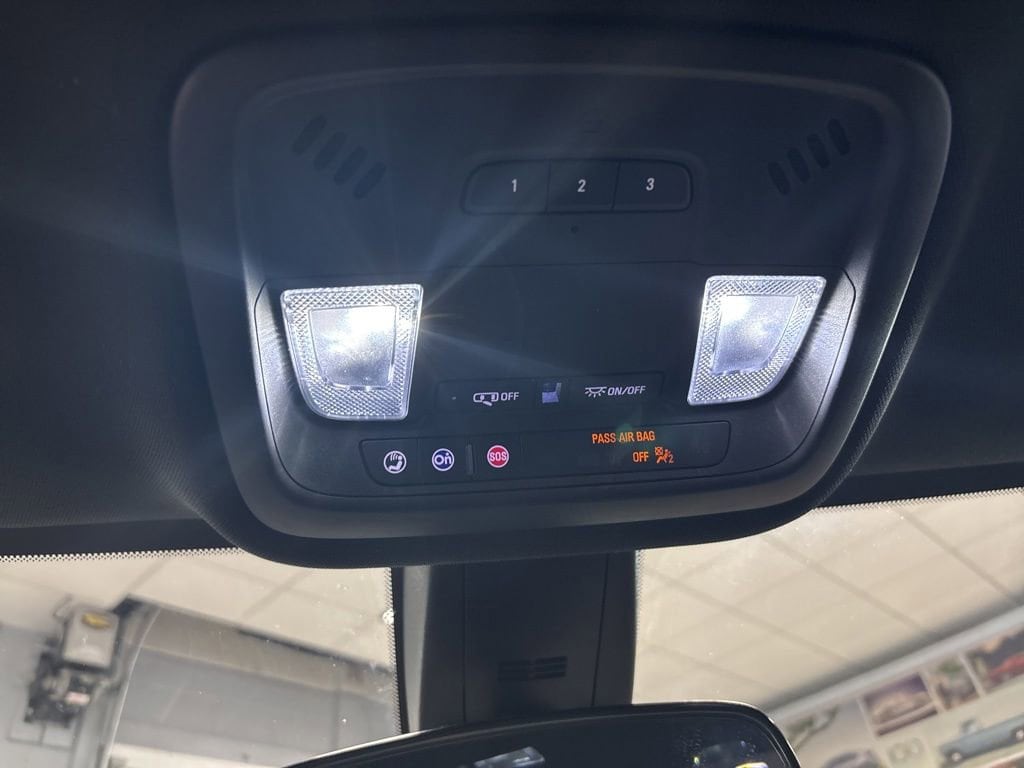 2023 Chevrolet Traverse 1LT - Photo 36
