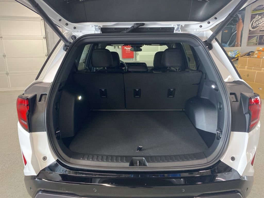 2026 GMC Terrain AT4 - Photo 7