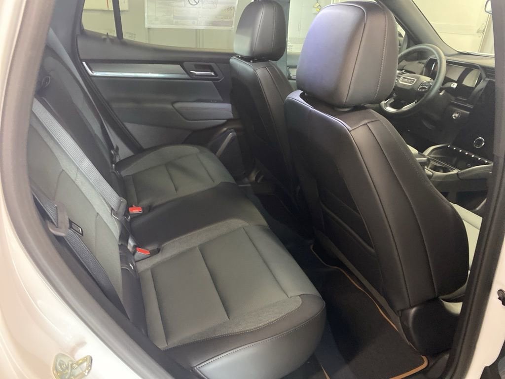 2026 GMC Terrain AT4 - Photo 13