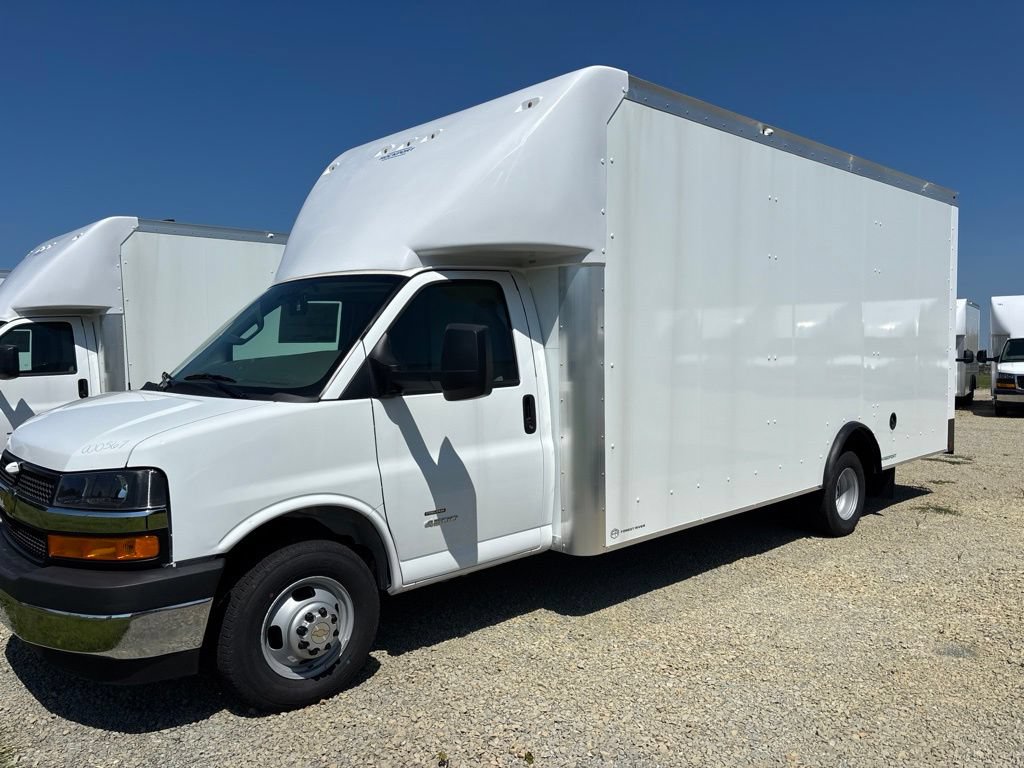 New 2026 Chevrolet Express Cutaway 4500 2WT Cutaway Van