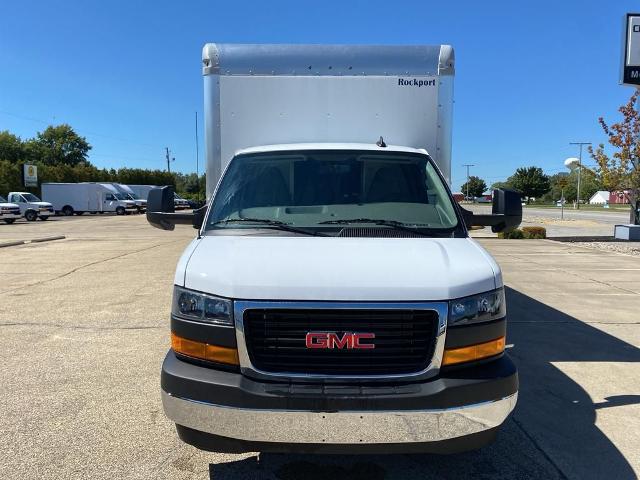2024 Gmc Savana Cutaway 3500 photo 2