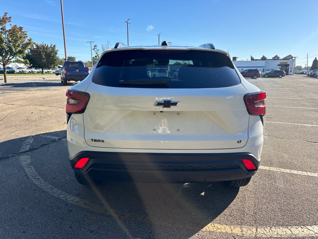 2026 Chevrolet Trax LT - Photo 6