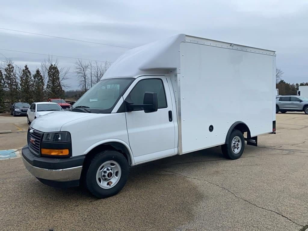 New 2024 GMC Savana Cutaway 3500 1WT Cutaway Van