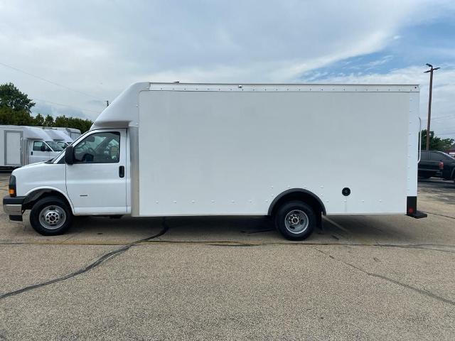 2024 Gmc Savana Cutaway 3500 photo 4