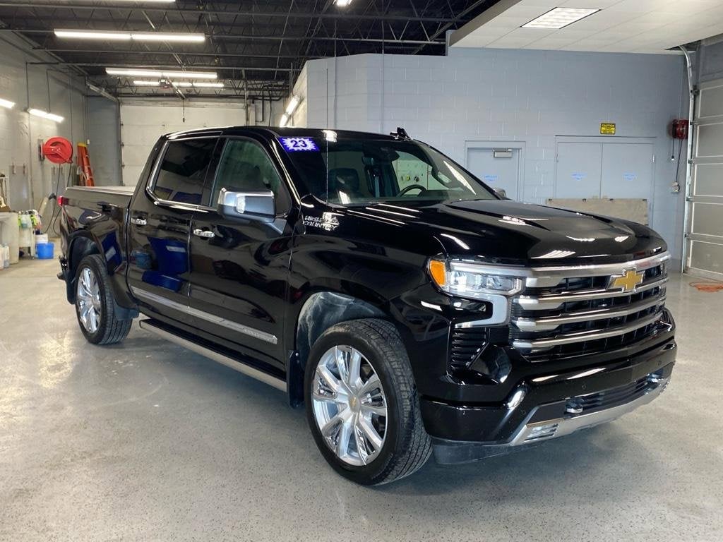 2023 Chevrolet Silverado 1500 High Country's photo