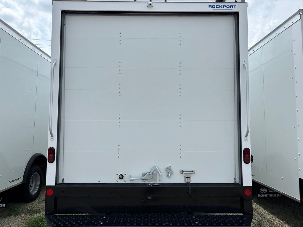 New 2026 Chevrolet Express Cutaway 4500 2WT Cutaway Van