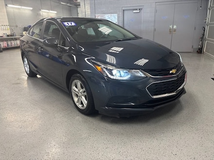 2017 Chevrolet Cruze LT Car
