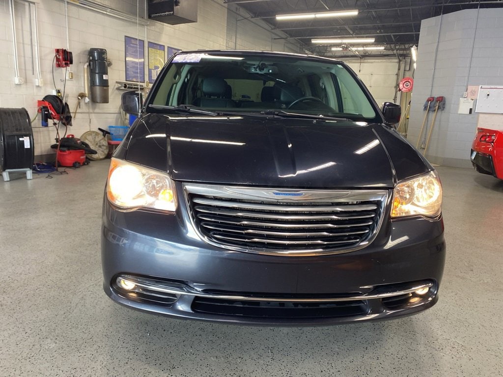 Used 2014 Chrysler Town & Country Touring