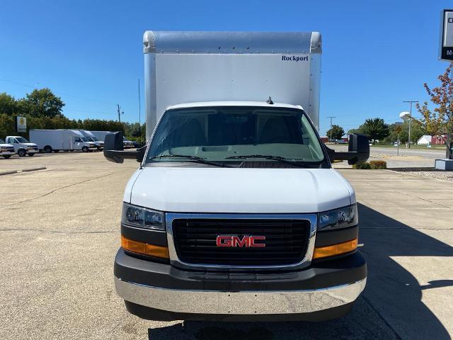 2024 Gmc Savana Cutaway 3500 photo 2