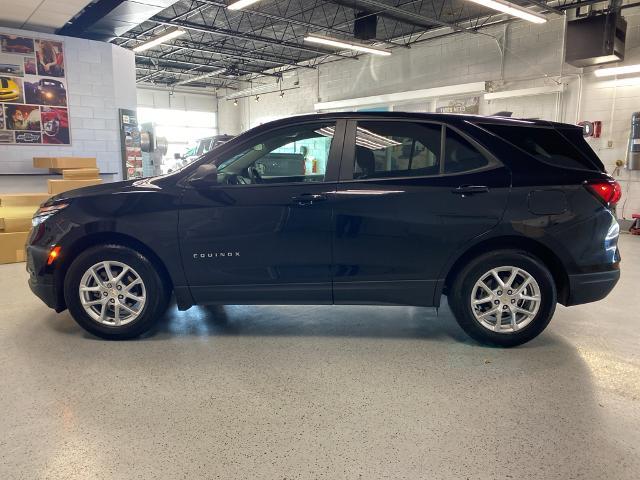 2022 Chevrolet Equinox LS photo 4