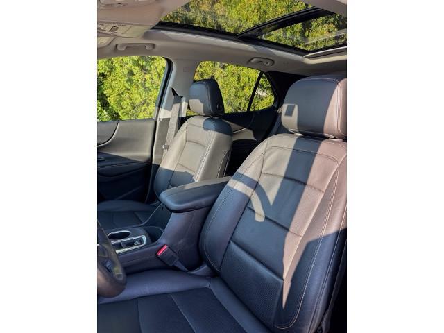 2019 Chevrolet Equinox Premier photo 2
