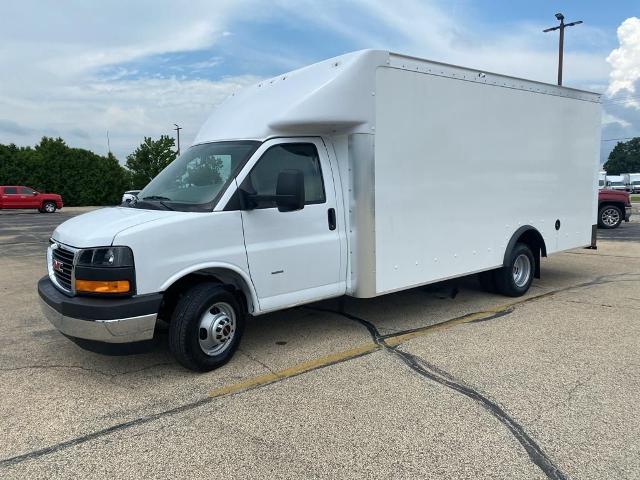 2024 Gmc Savana Cutaway 3500 photo 3