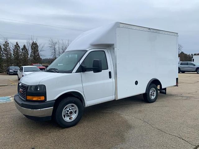 2024 Gmc Savana 3500 Cutaway photo 3