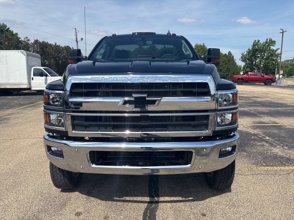 New 2025 Chevrolet Silverado 6500 HD LT Truck