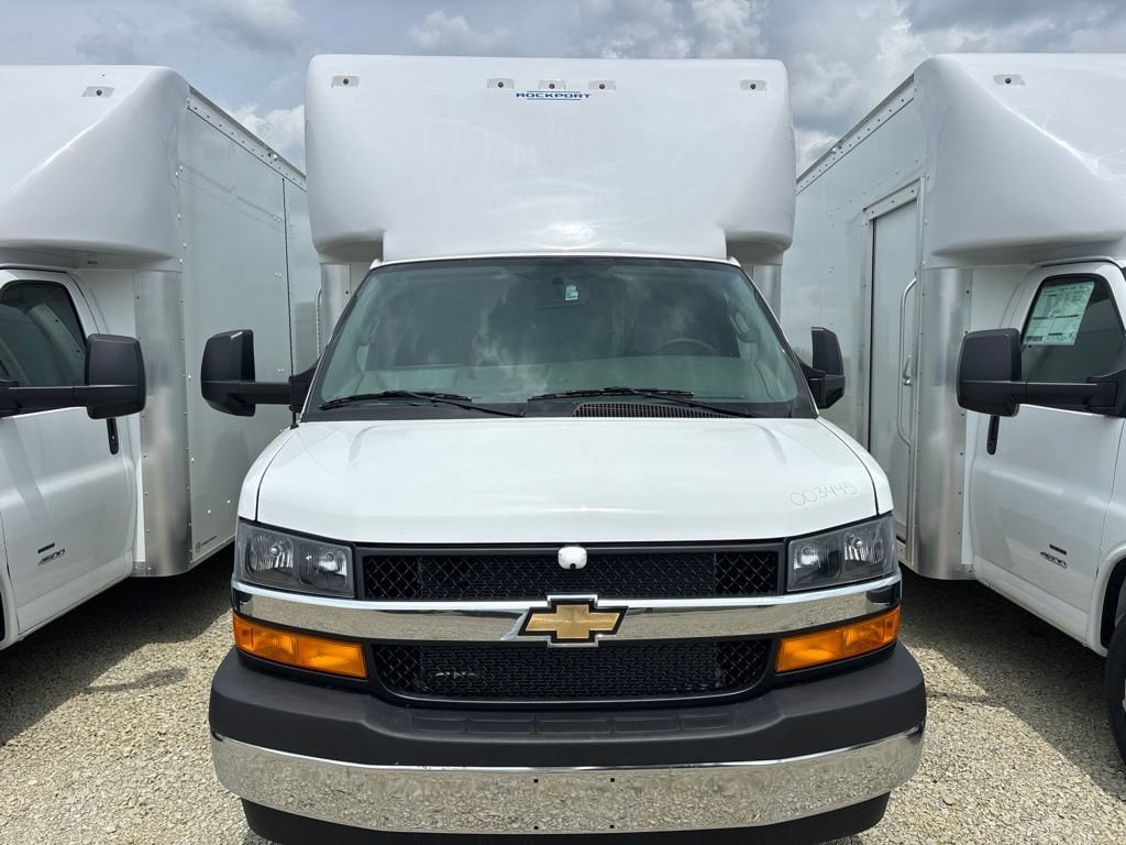 New 2026 Chevrolet Express Cutaway 4500 2WT Cutaway Van