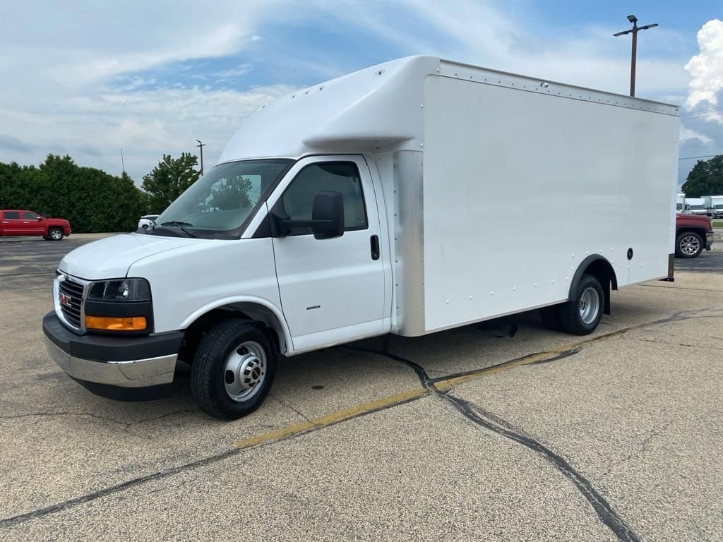 New 2024 GMC Savana Cutaway 3500 1WT Cutaway Van
