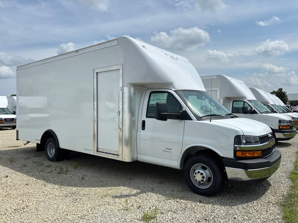 New 2026 Chevrolet Express Cutaway 4500 2WT Cutaway Van