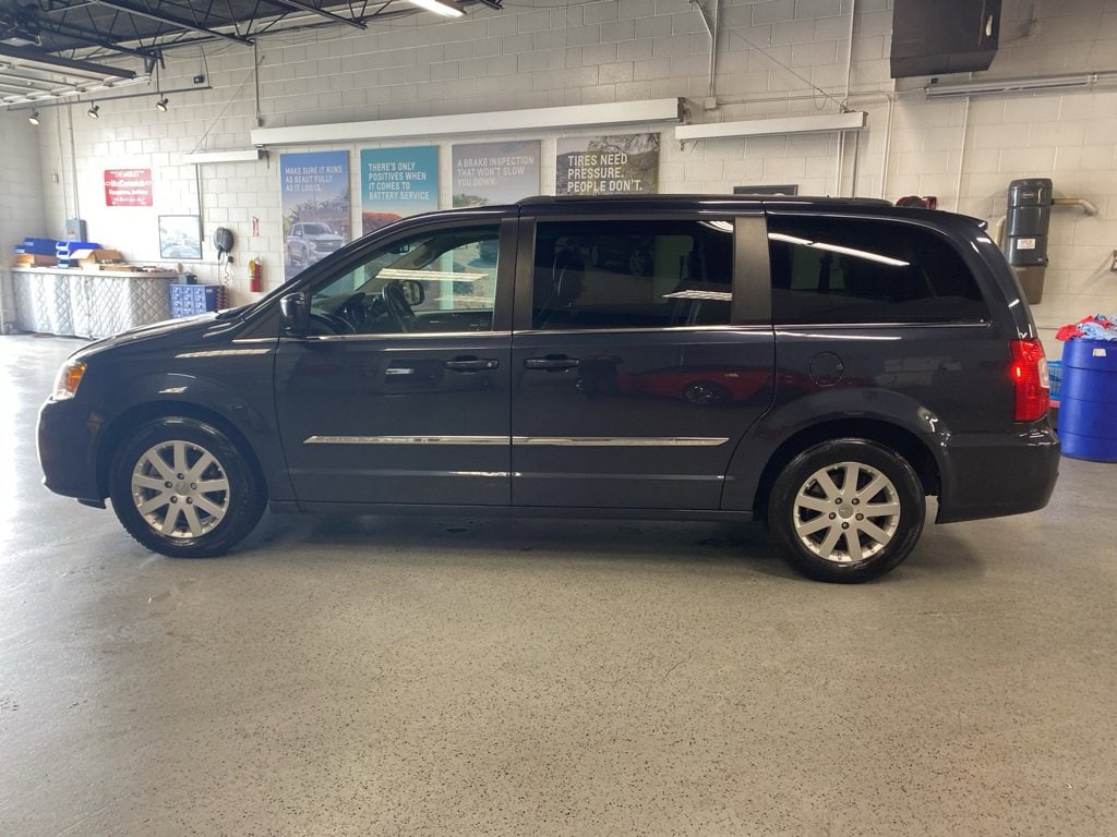 Used 2014 Chrysler Town & Country Touring