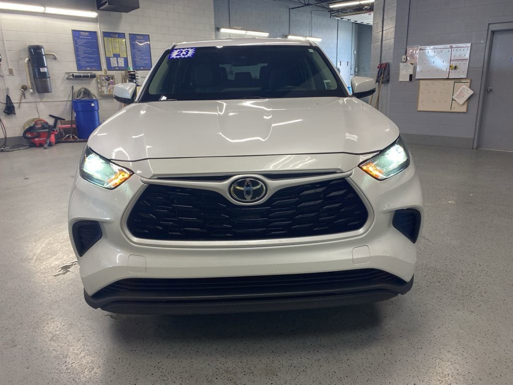 Used 2023 Toyota Highlander L