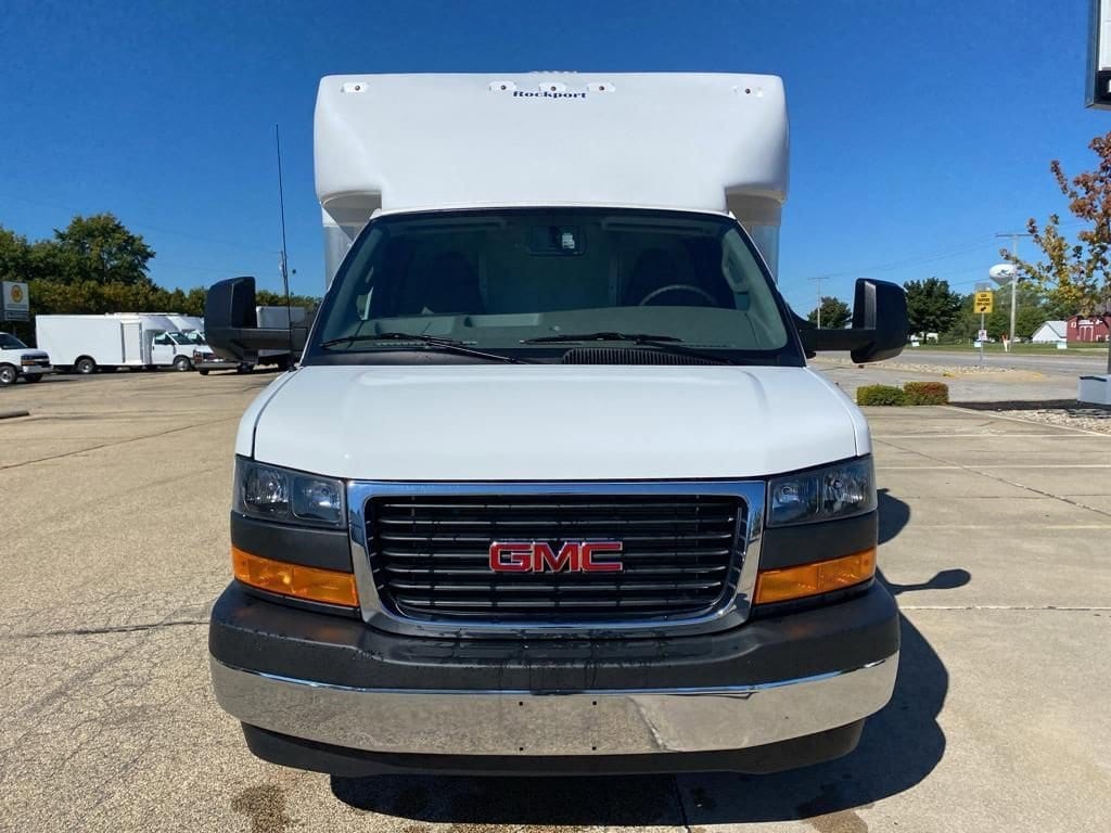 New 2025 GMC Savana Cutaway 4500 2WT Cutaway Van