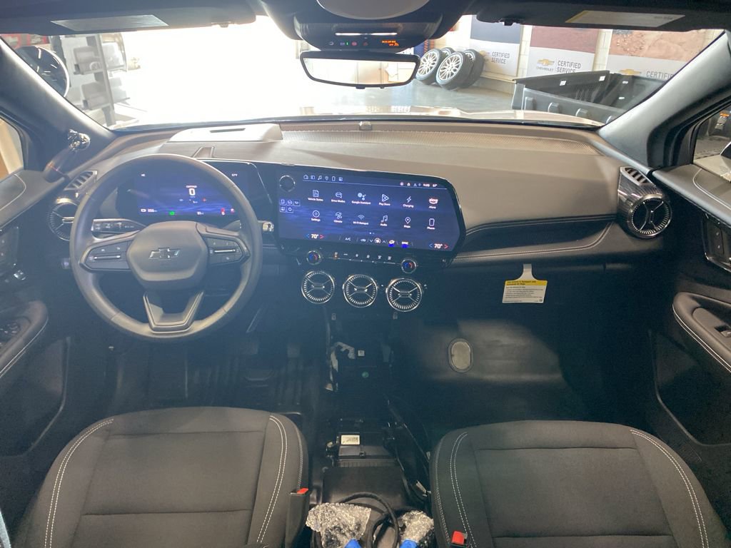 2024 Chevrolet Blazer EV Fleet - Photo 18
