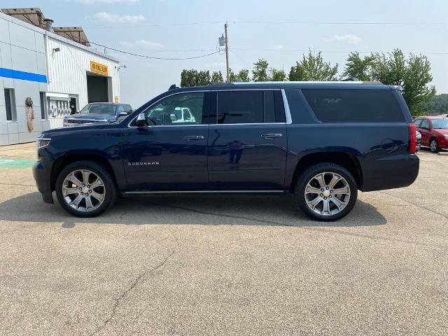 2017 Chevrolet Suburban Premier photo 4