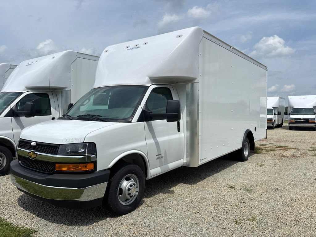 New 2026 Chevrolet Express Cutaway 4500 2WT Cutaway Van