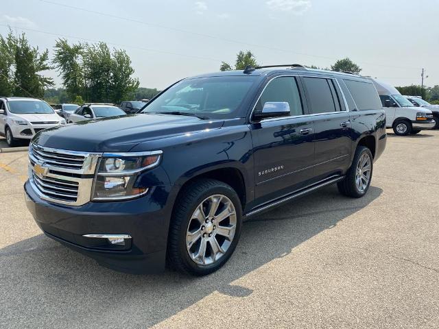 2017 Chevrolet Suburban Premier photo 3