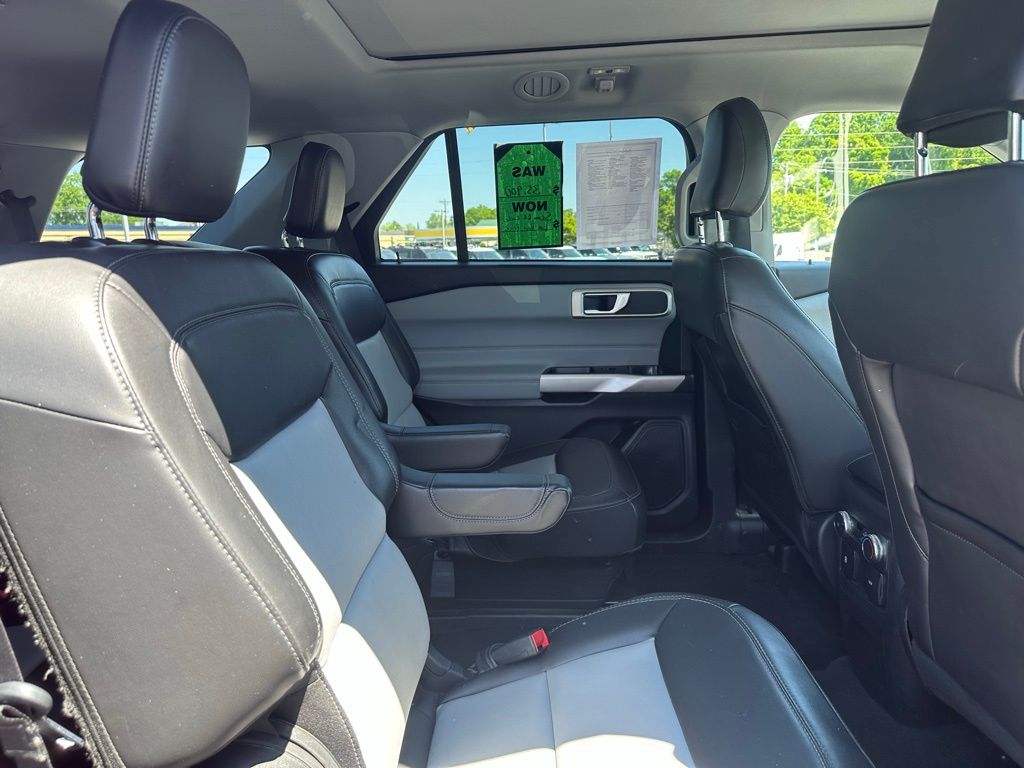 2022 Ford Explorer XLT - Photo 15