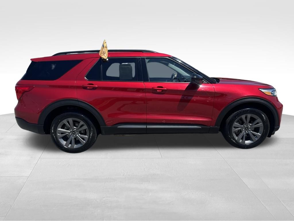 2022 Ford Explorer XLT - Photo 8