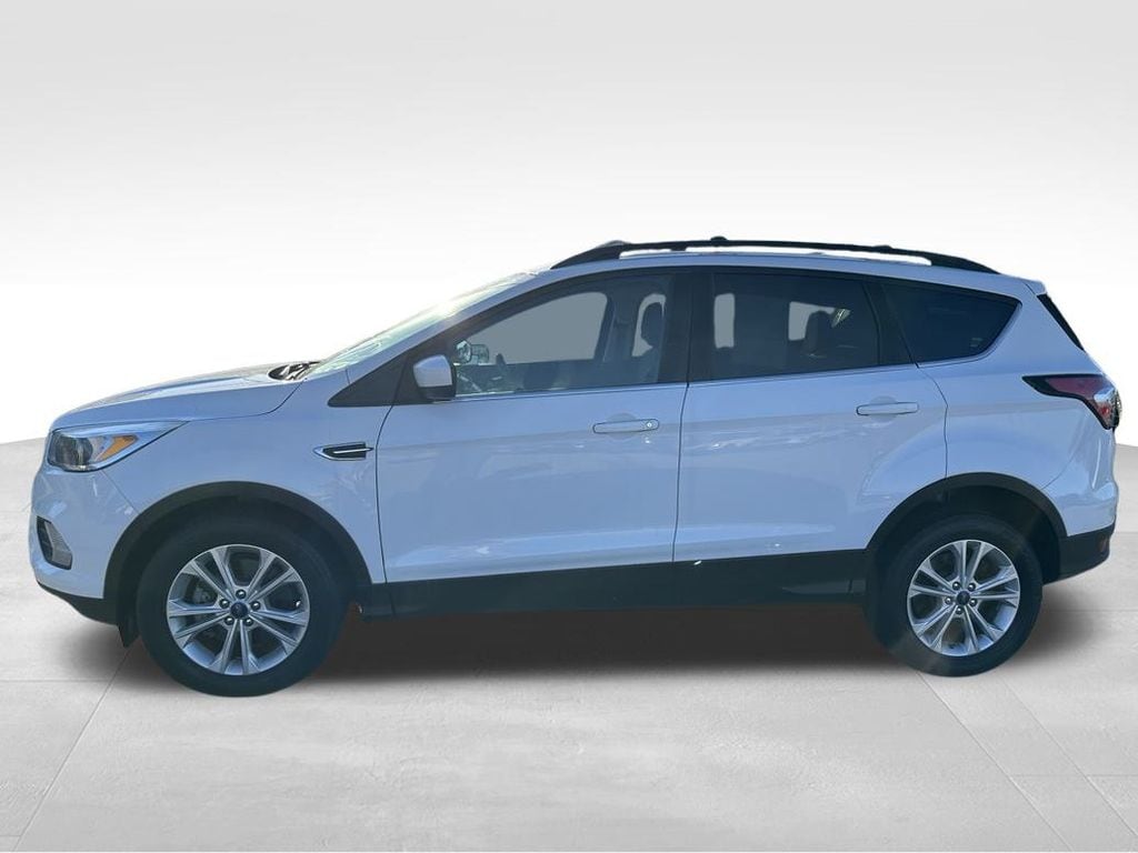 Used 2018 Ford Escape SE with VIN 1FMCU9GD5JUC11506 for sale in Honea Path, SC