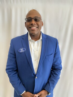 Staff member Jamaal McCoy from ID_571e7e