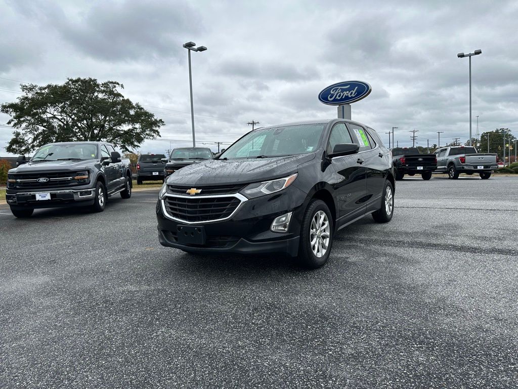 2020 Chevrolet Equinox LT photo 2