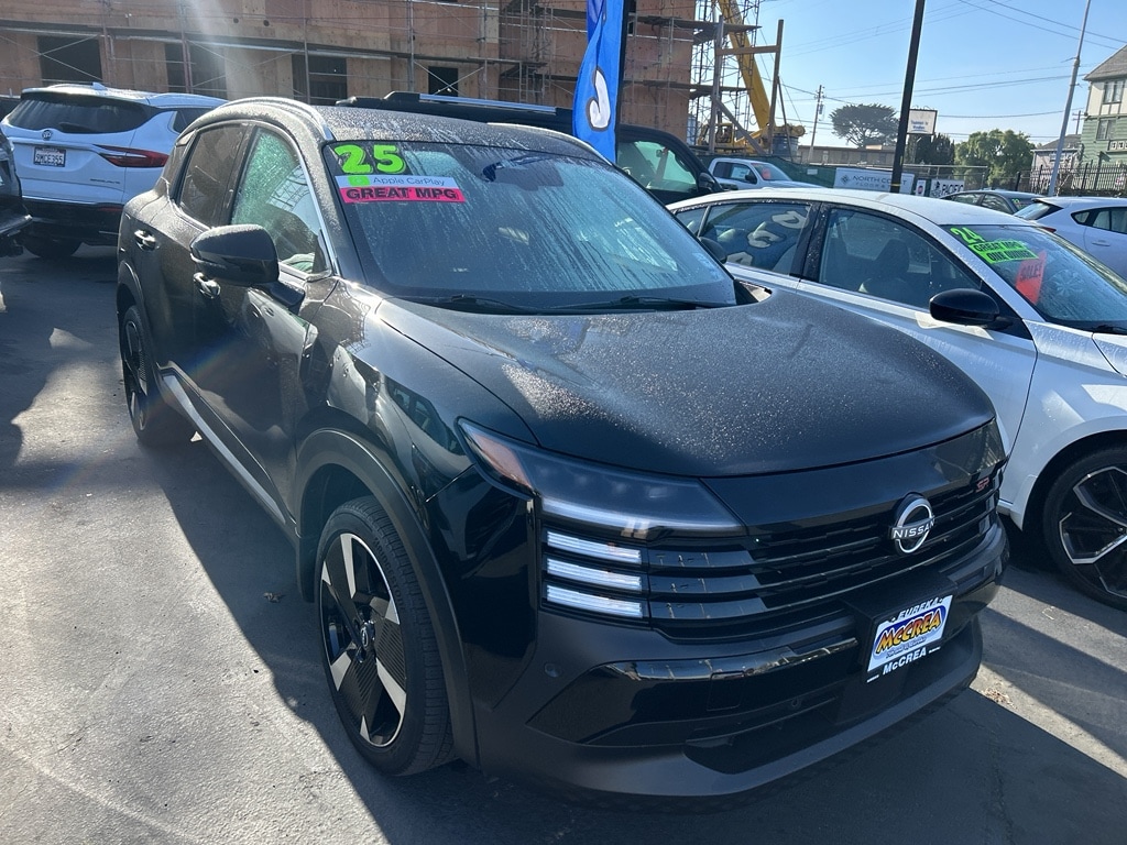 Used 2025 Nissan Kicks SR SUV