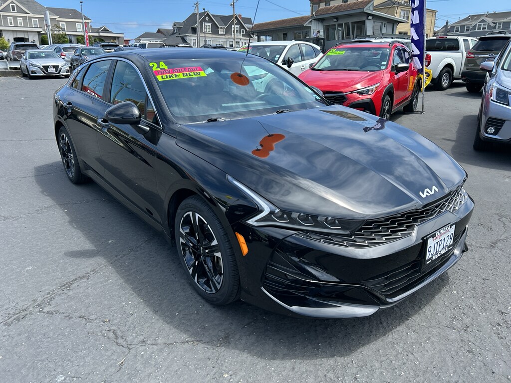 2024 Kia K5 GT-Line photo 3