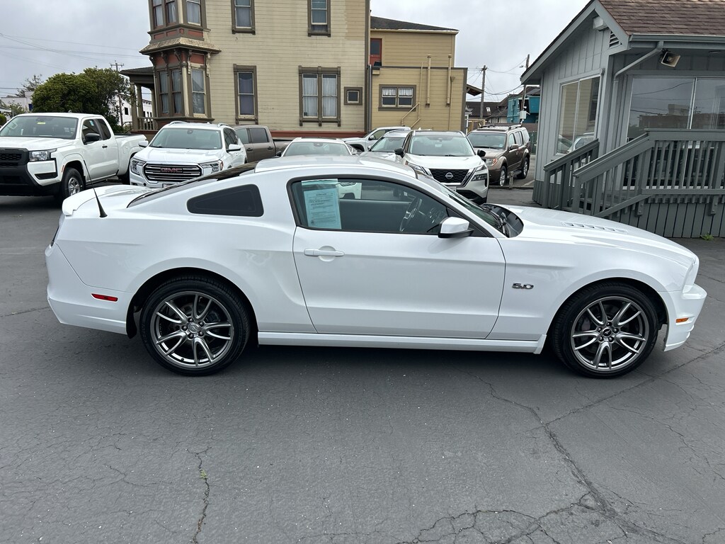 2014 Ford Mustang GT photo 4