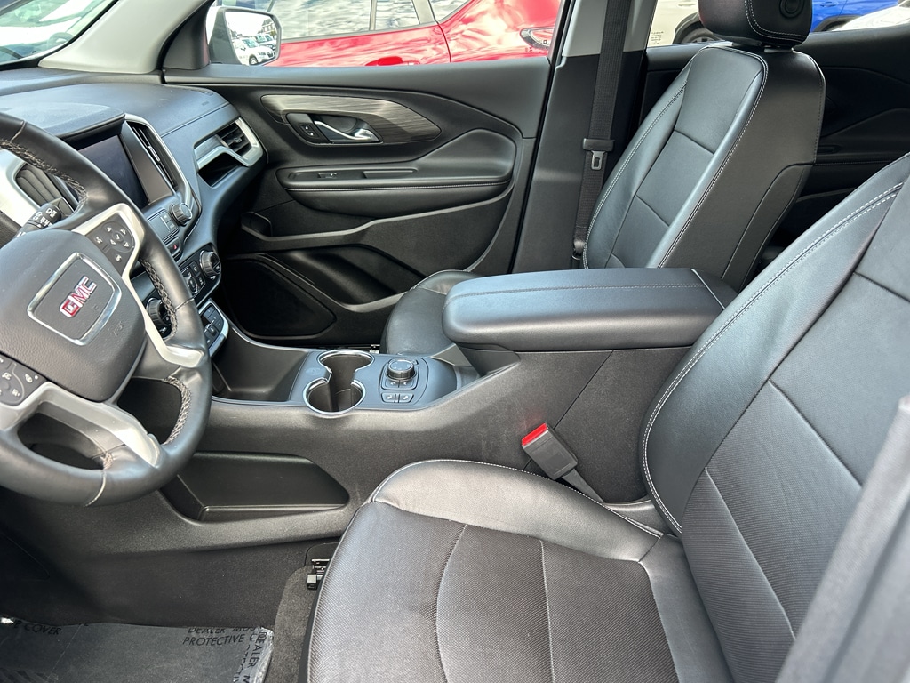 2023 GMC Terrain SLT - Photo 9