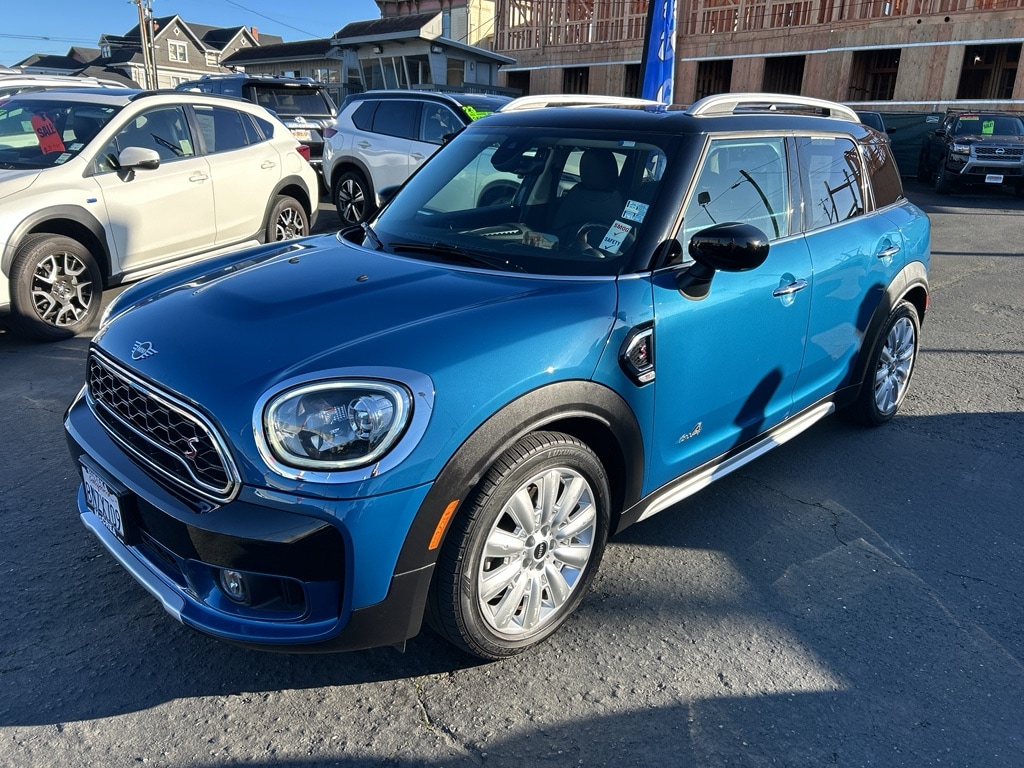 2020 MINI Countryman S's photo