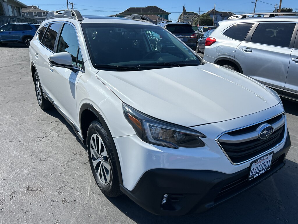 2022 Subaru Outback Premium photo 3