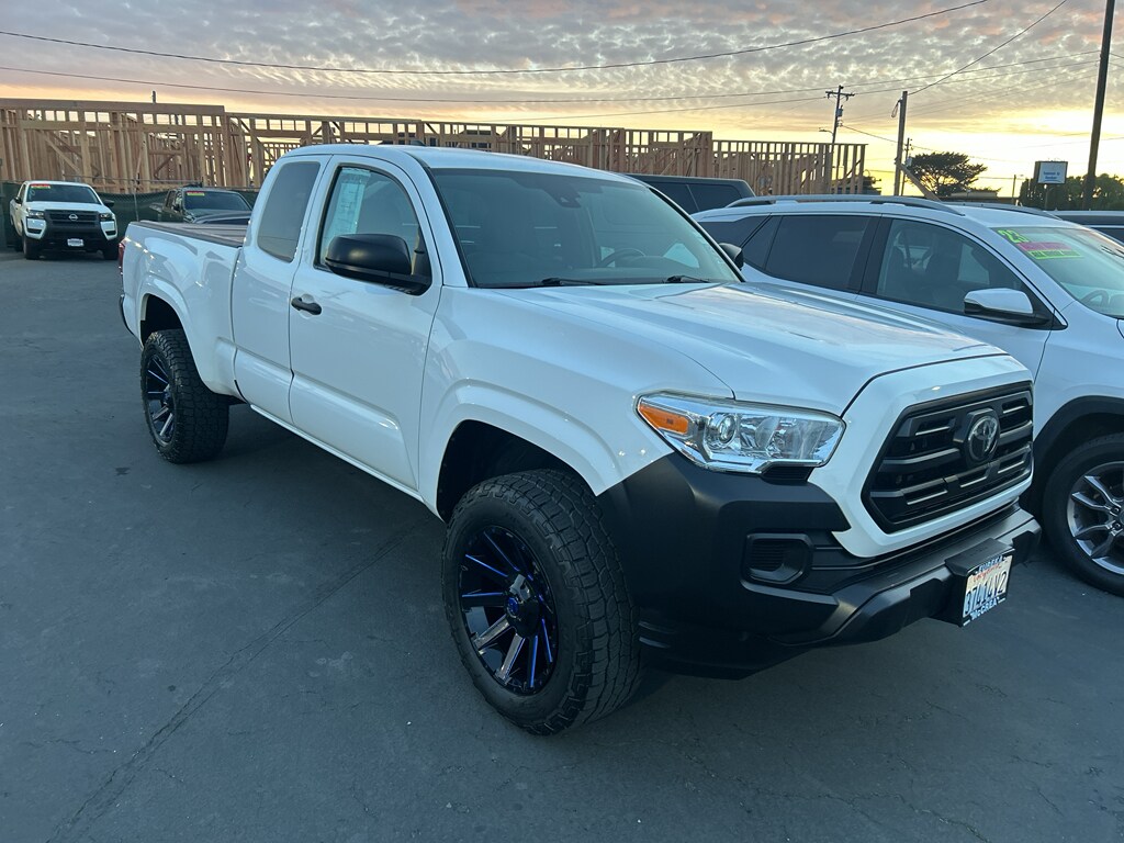 2019 Toyota Tacoma 4x4 SR Access Cab photo 2