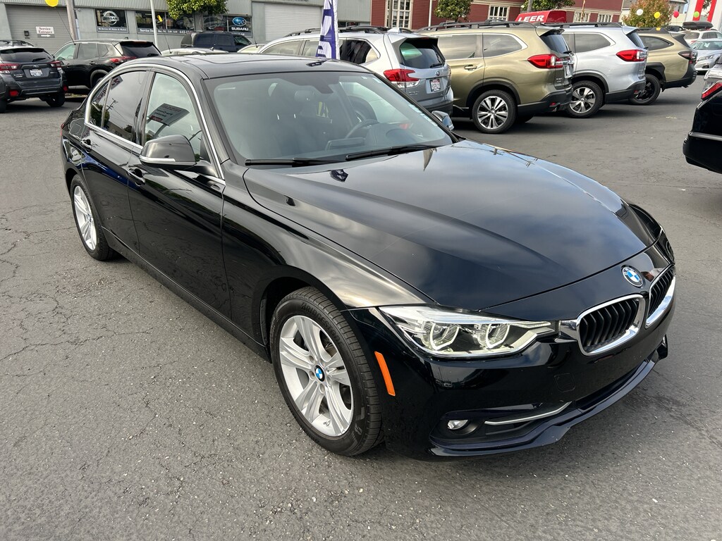 2018 Bmw 330i Sedan photo 2