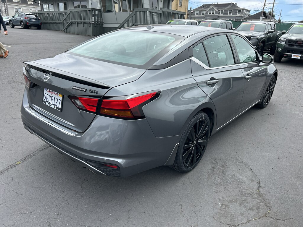 2022 Nissan Altima 2.5 SR photo 4
